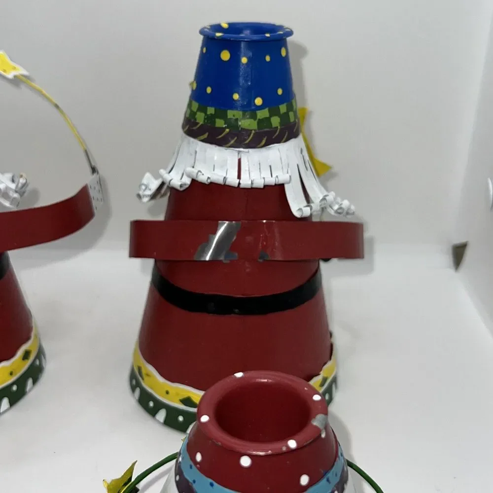 4 Vintage Christmas Cone-shaped Santa Metal Candle Holder Set Of‎ 4 w/Stars